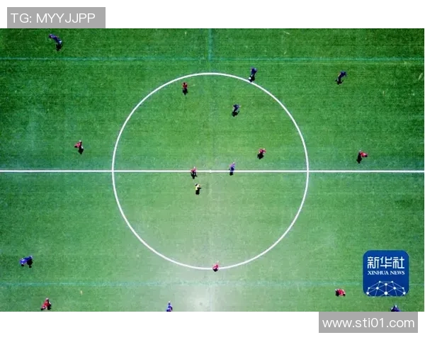 重庆足球队在城市联赛中的默契配合与战术执行分析